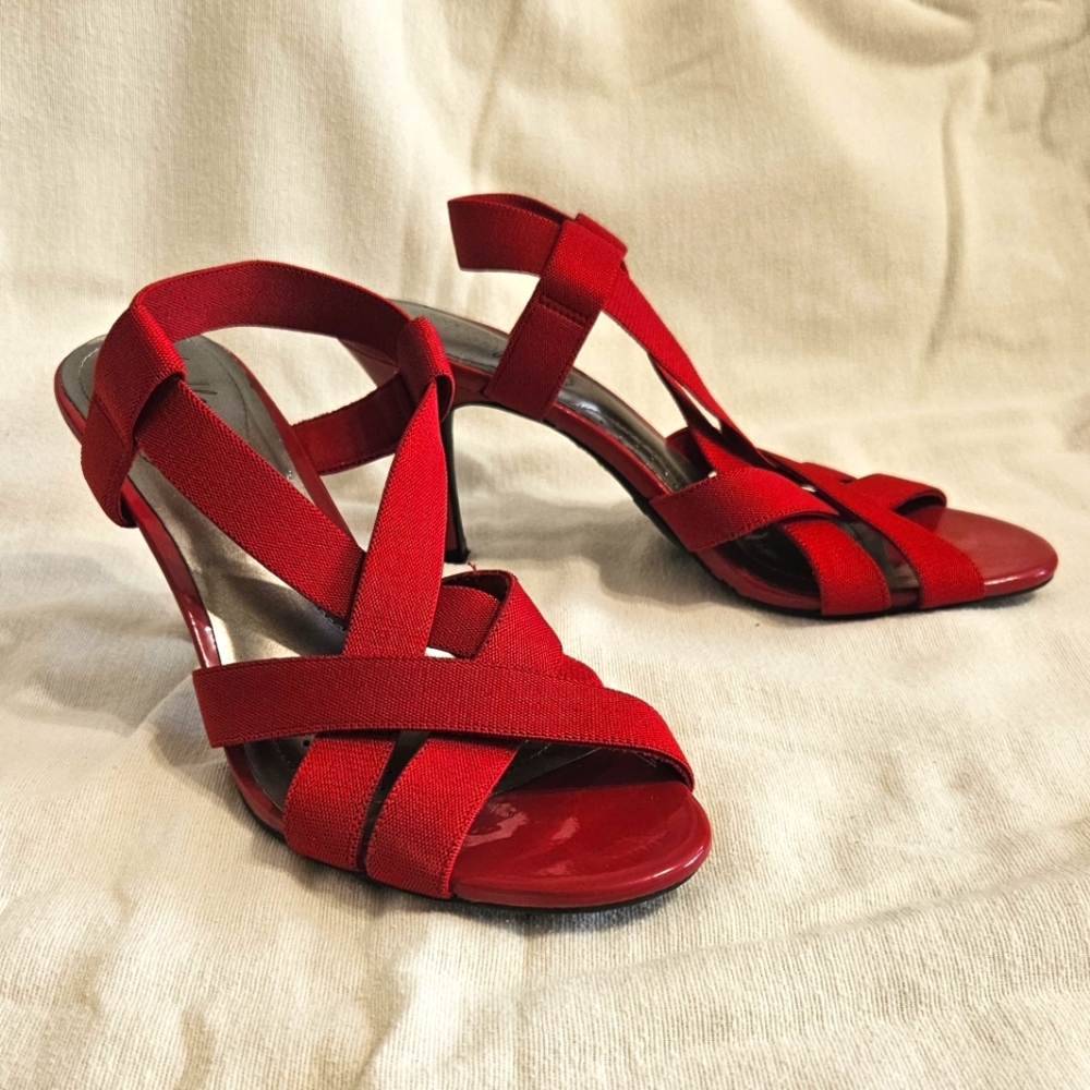 Deflex Comfort red 3" stiletto heels, size 8.